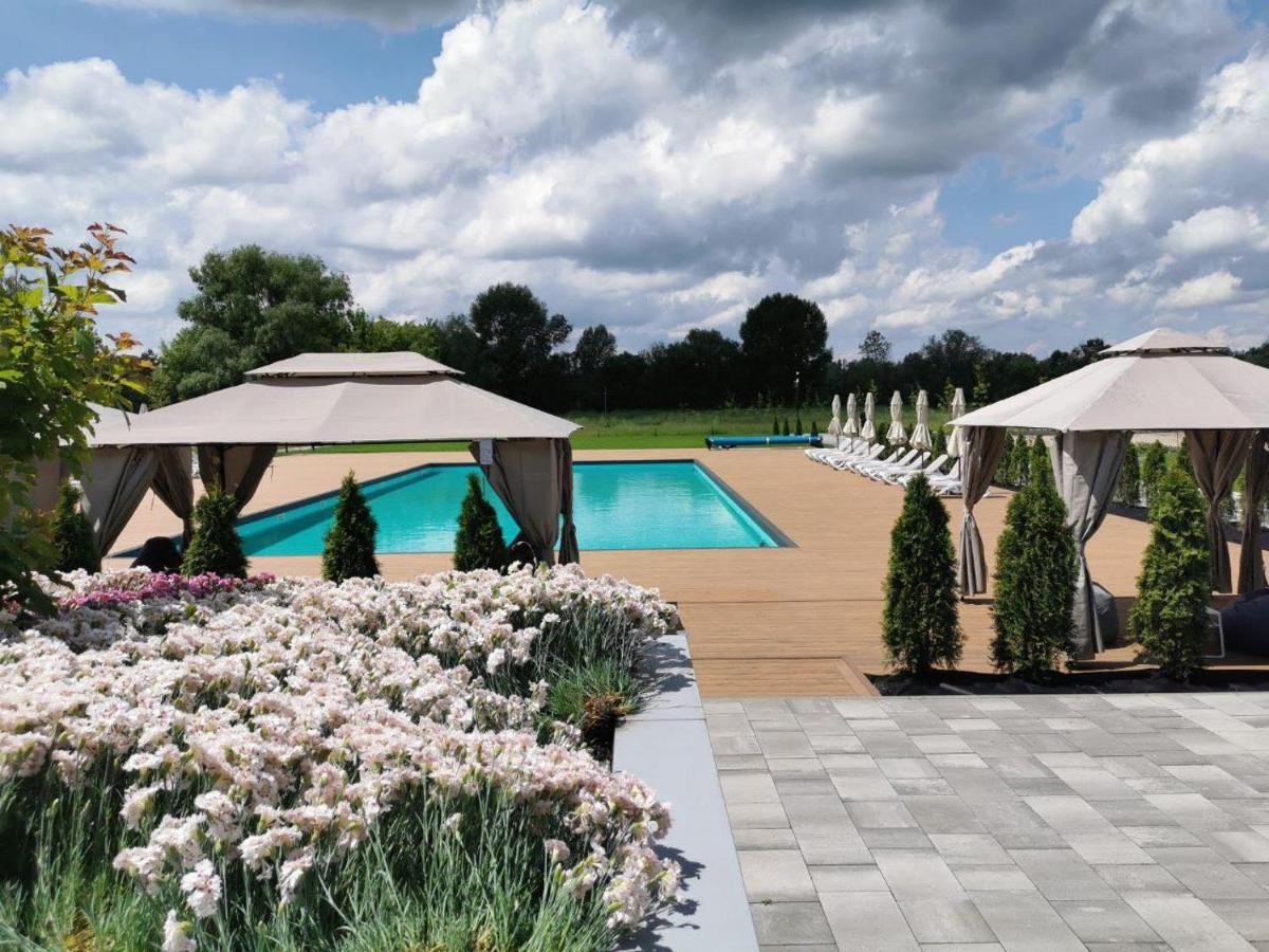Shambala Wellness Club Hotel Rozhny Exterior photo